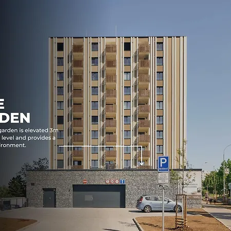 Beta Home - Garage, Air Condition, Garden, At Metro Prague Exterior photo
