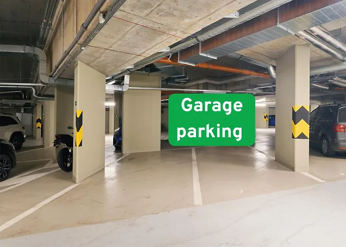 Beta Home - Free Garage, Air Condition, Garden, At Metro, 2Nd Parking On Request