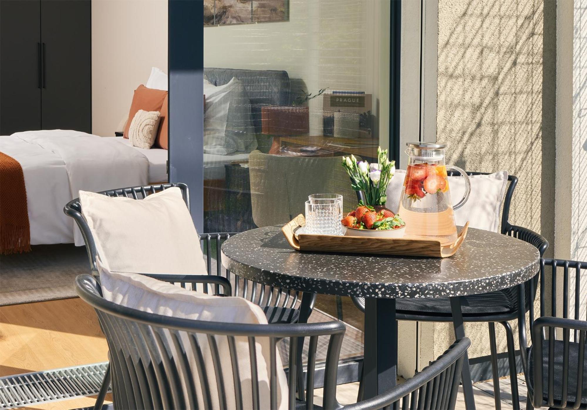 Апартаменты Beta - Free Garage, Air Condition, Garden, At Metro, 2nd Parking On Request